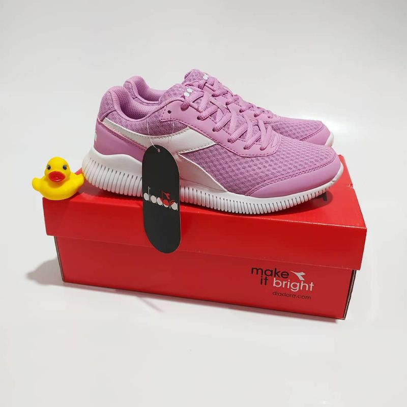 Sale 70% Sepatu Original wanita Diadora Eagle Pink BNIB Termurah