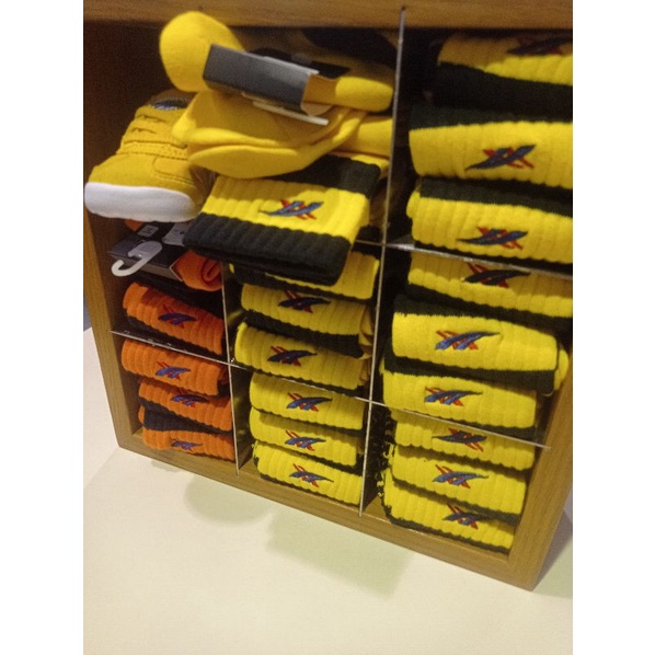 SALE KAOS KAKI MATA KAKI ONITSUKA TIGER YELLOW / ORANGE NEW ORIGINAL