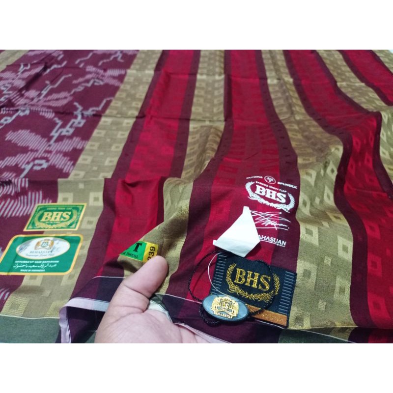 Sarung BHS Full Sutra 210 motif CCT Crepe Corak Timbul