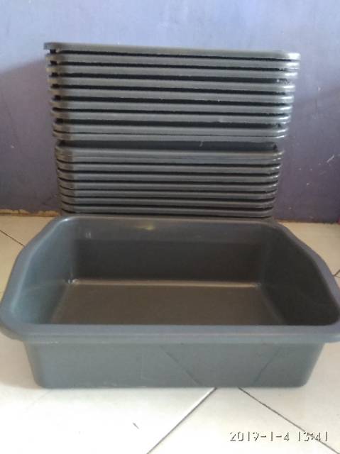 Litter box / bak pasir ukuran M (Kode : BPK)