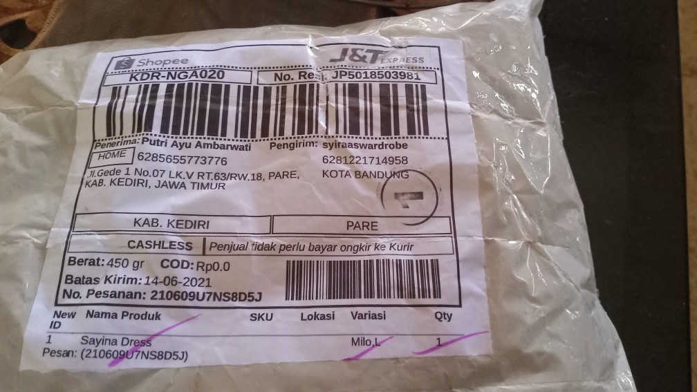 Cetakan Es Batu Silikon Dengan Tutup 37 Cube