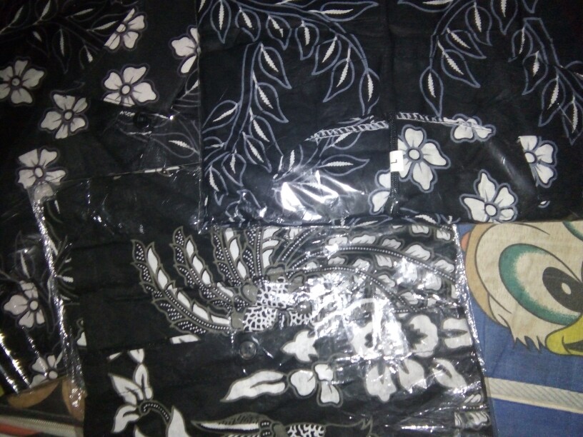 Maura Coupel Batik Couple Keluarga Sania Ruffle Ori Ndoro Jowi Dnt Motif Manuk Tarung Putih
