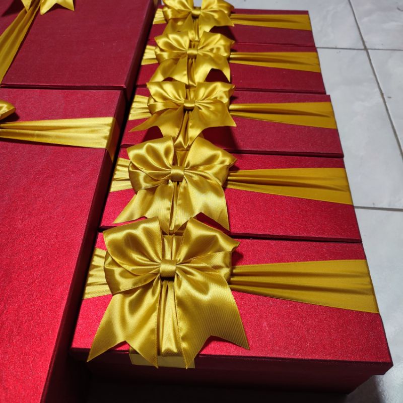 KOTAK KADO BANYAK MOTIF DAN WARNA