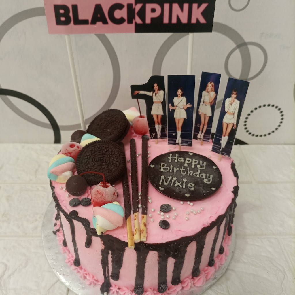 

Tart es krim black pink dengan rasa Premium harga Minimum. Terbuat dari 100% ice cream didalamnya