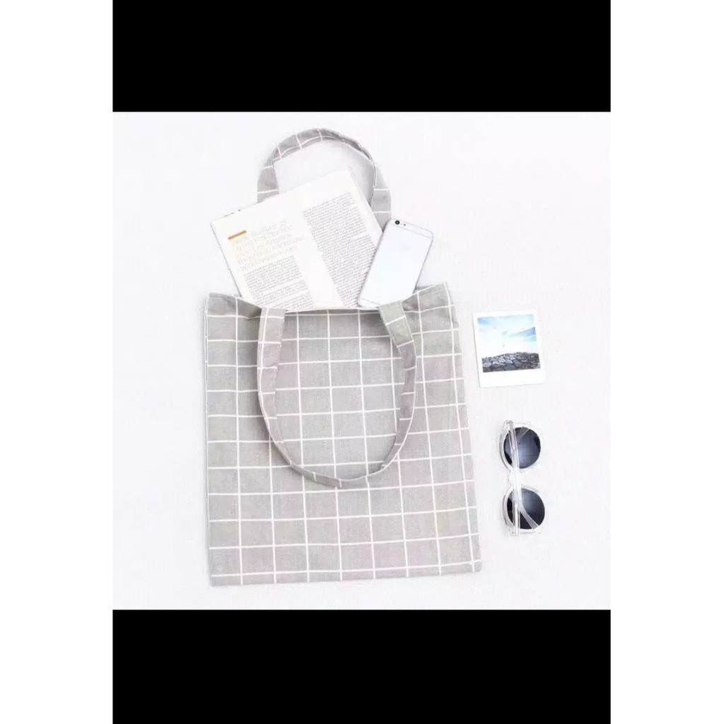 TOTE BAG GRID