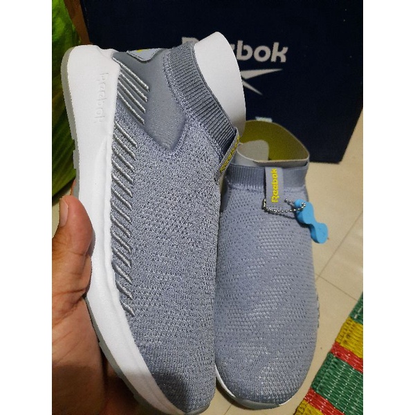 Sepatu Reebok women Eer Road DMX slip