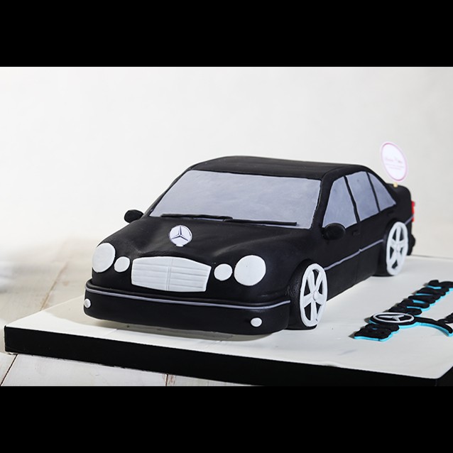 

Kue Ulang Tahun / Mercedes Benz Replica / MOHON BACA KETERANGAN