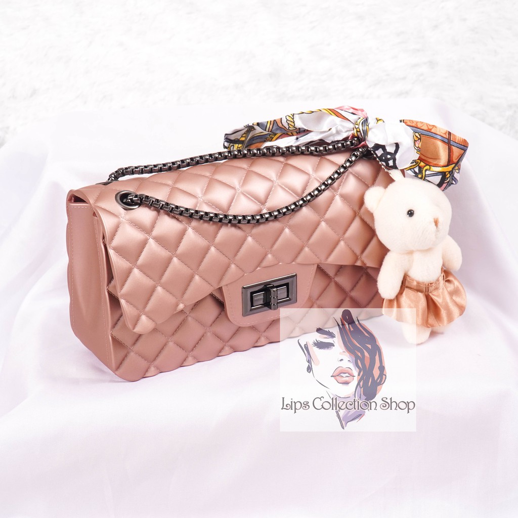 Tas Jelly Matte Maxi Kotak Uk 22 Cm Rantai Hitam (Gratis Boneka &amp; Syal)