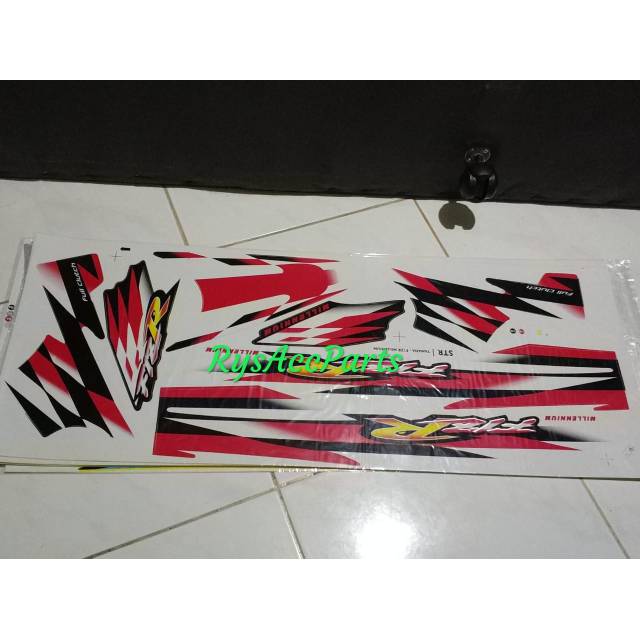 Striping stripping stiker yamaha fizr f1zr 2000 milenium merah putih