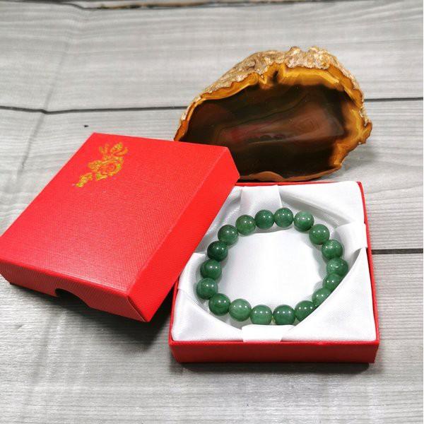 

Kotak Box Gelang Tempat Perhiasan Tunangan dan Pernikahan