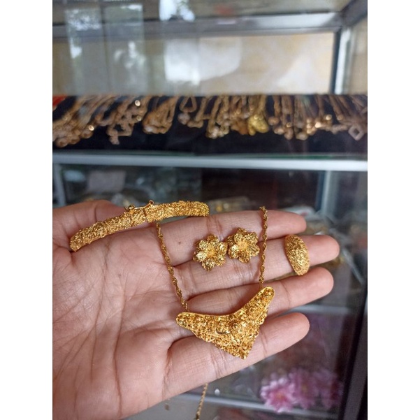 Set perhiasan bali alpaka lapis emas