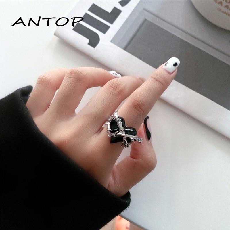 Cincin Model Terbuka Desain Duri Hati Warna Hitam Untuk Wanita