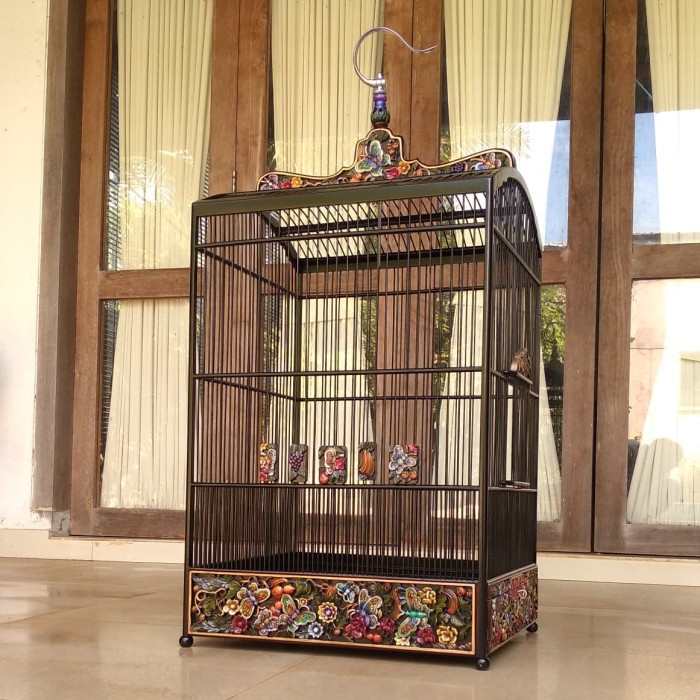 SANGKAR BURUNG UKIR JATI MOTIF KUPU KUPU KANDANG KENARI CUCAK IJO NO 2 37x43 MJ12