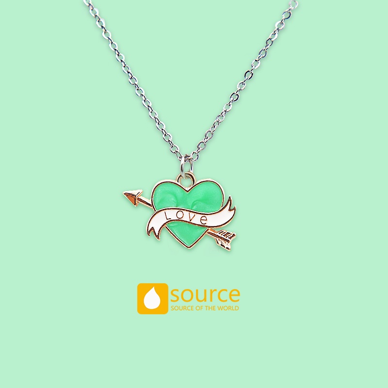 Kalung Rantai Liontin Hati Cupid Hollow Bahan Stainless Steel Untuk Wanita