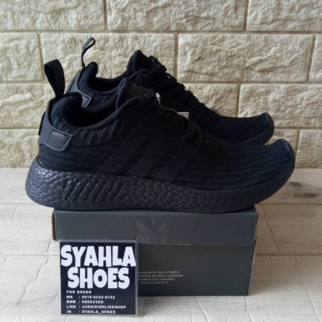 nmd r2 pk triple black