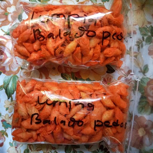 

Lumpia balado pedas 300 gr. Ada 3 Varian. Balado pedas. Sapi panggang dan jagung bakar