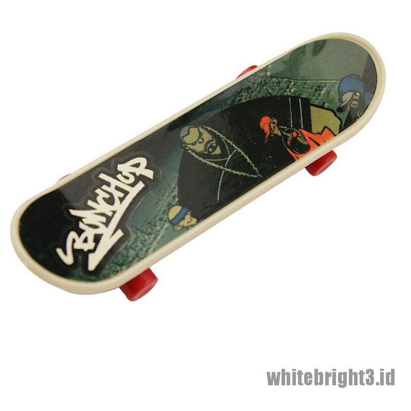 (white3) 1pc Mainan Skateboard Jari Mini Untuk Hadiah Anak Laki-Laki / Perempuan