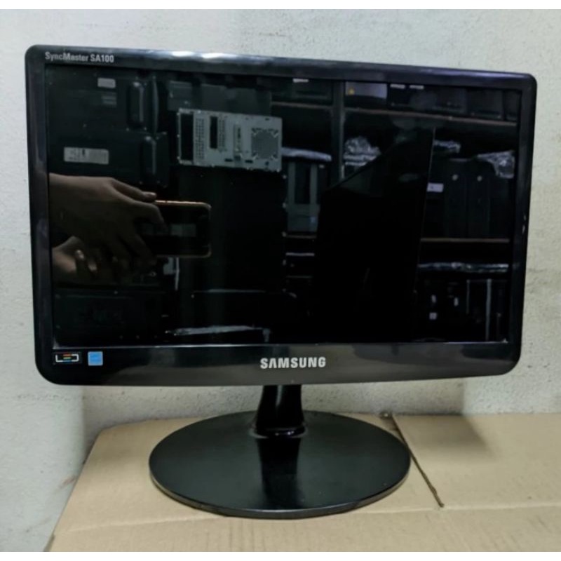 Jual Monitor Led Samsung 16 Inch SynchMaster SA100 Murah Mantap ...