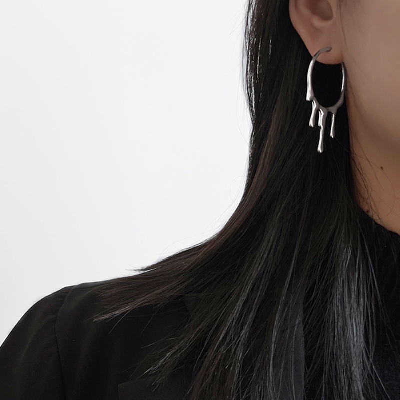 Anting Tusuk Gantung Asimetris Desain Lingkaran + Tetesan Air Gaya Korea Untuk Wanita