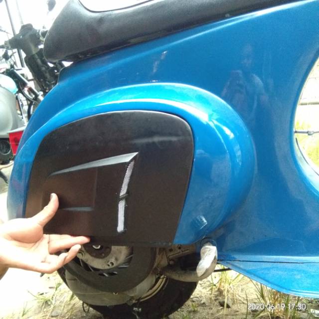Tutup tepong vespa pts