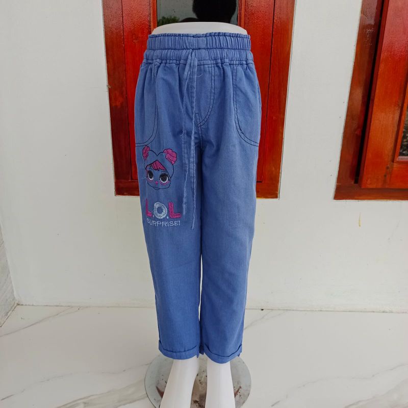 CELANA JEANS LOL ANAK USIA 4-12 TAHUN / CELANA JEANS ANAK / JEANS PANJANG ANAK / CELANA JEANS ANAK PEREMPUAN / CELANA JEANS TERBARU / CELANA JEANS TERLARIS / CELANA ANAK JEANS