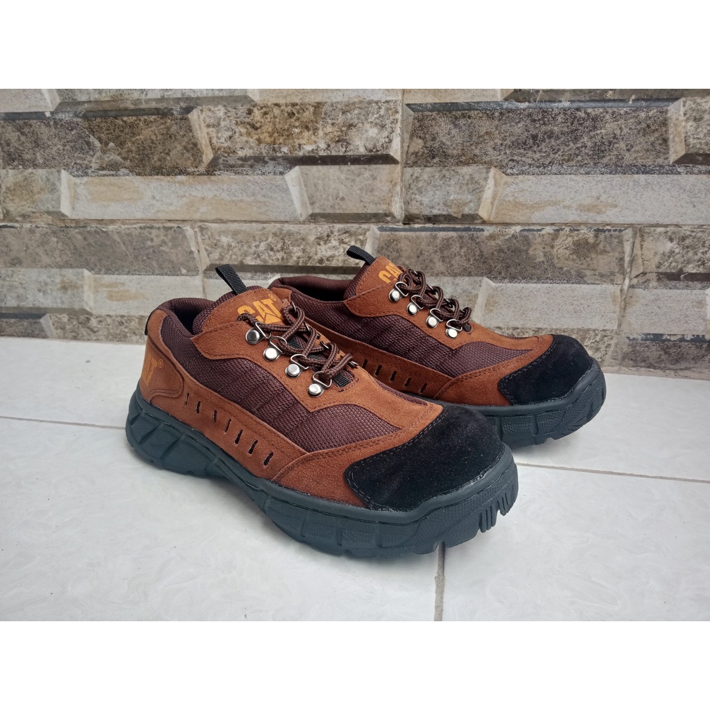 SEPATU CATERPILLAR BULDOZER LOW SEPATU BOOTS SAFETY PRIA UJUNG BESI - Bisa Bayar Di Tempat