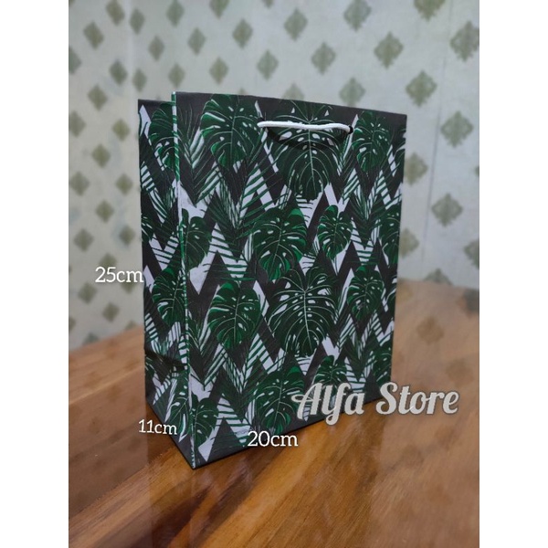 Paperbag/Tas kertas Motif mewah Uk.P20xL11xT25