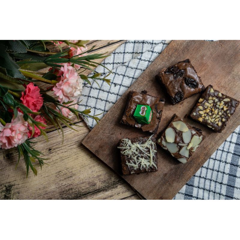 

BROWNIES ISI 10
