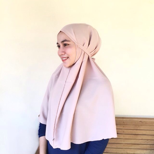Khimar Qonita