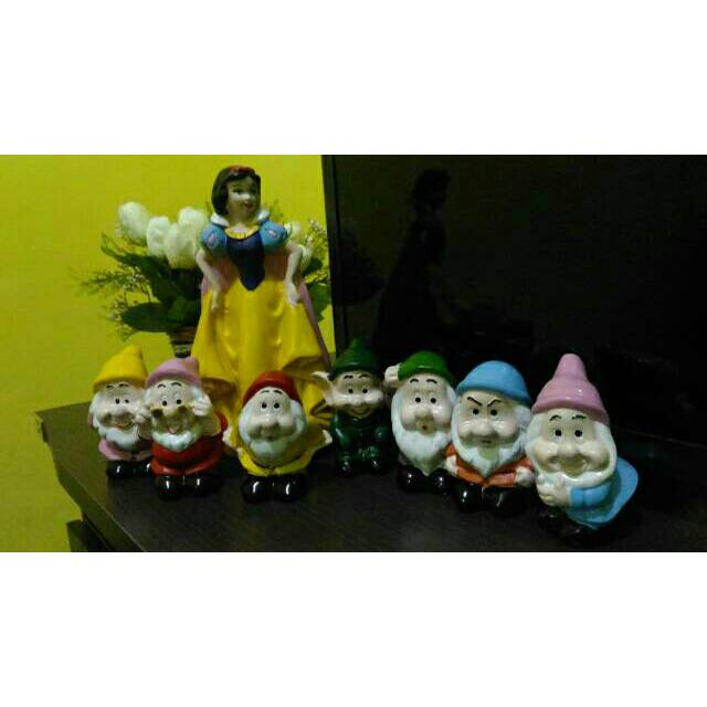 Patung Pajangan Snow White & 7 Kurcaci