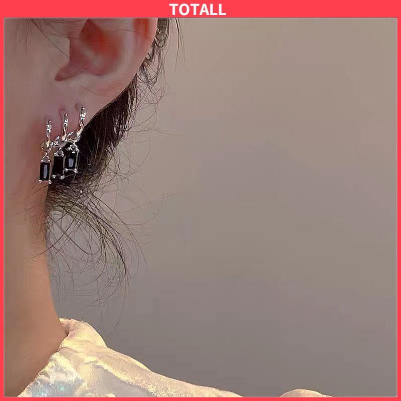 COD Anting Pejantan Zirkon Gelap Wanita Manis Keren Gaya Niche Design Personality Earrings-Totall