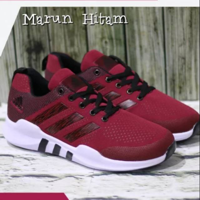 Sepatu Adisas NMD R1