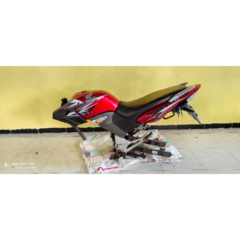 body set Tiger revo 2012 merah atau body set tiger revo merah