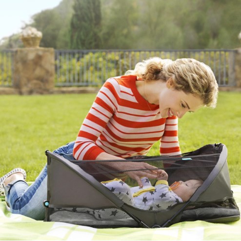 Munchkin Travel Bassinet