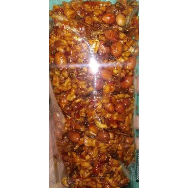 

Tempe orek kering teri dan kacang tanah