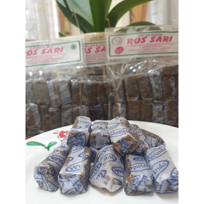 Dodol Kertas Wijen KS Garut 250gr Oleh Oleh Bandung