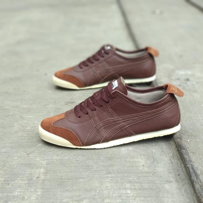 onitsuka tiger coklat