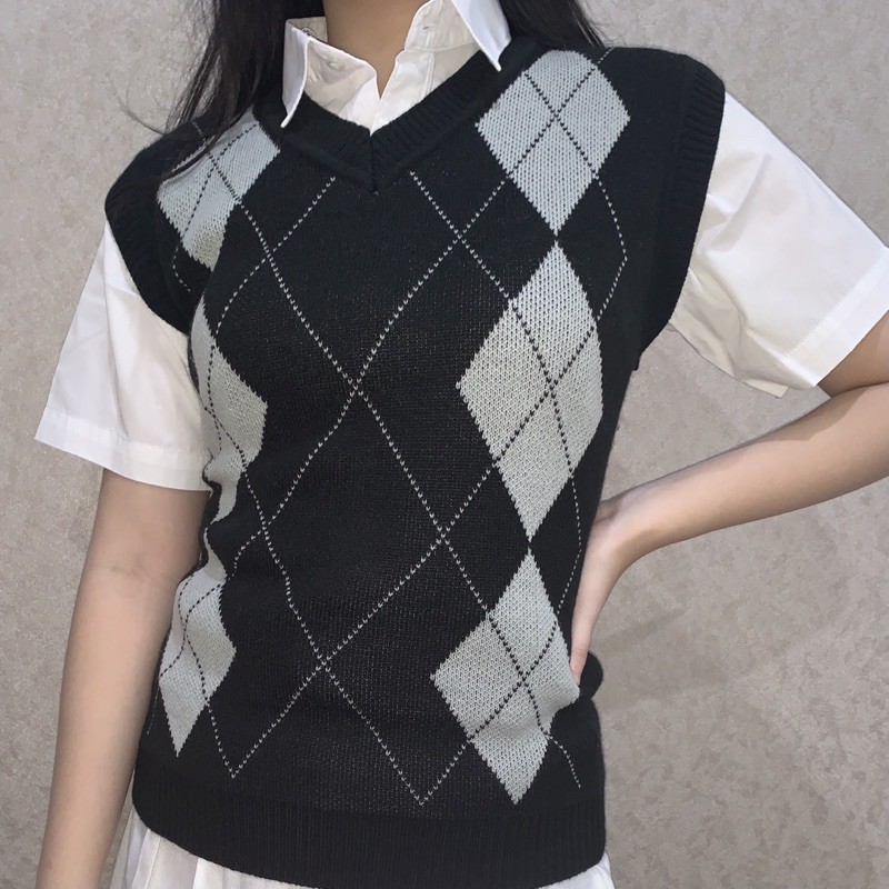 black sleeveless argyle vest brandy melville dupe