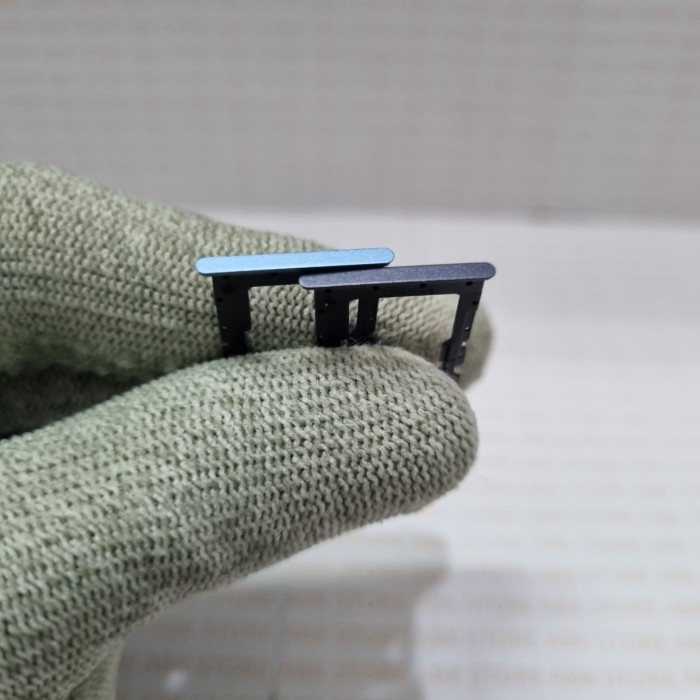 Simtray SimLock Slot Sim Tray Card Lock Tempat kartu Sim REALME 8 5G RMX3241 - MAMAN