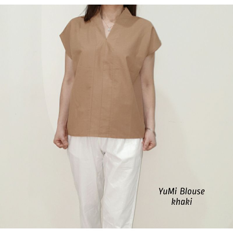 Blouse Atasan Wanita Lengan Pendek Katun Uniqlo, Yumi Blouse#-Yumi Khaki