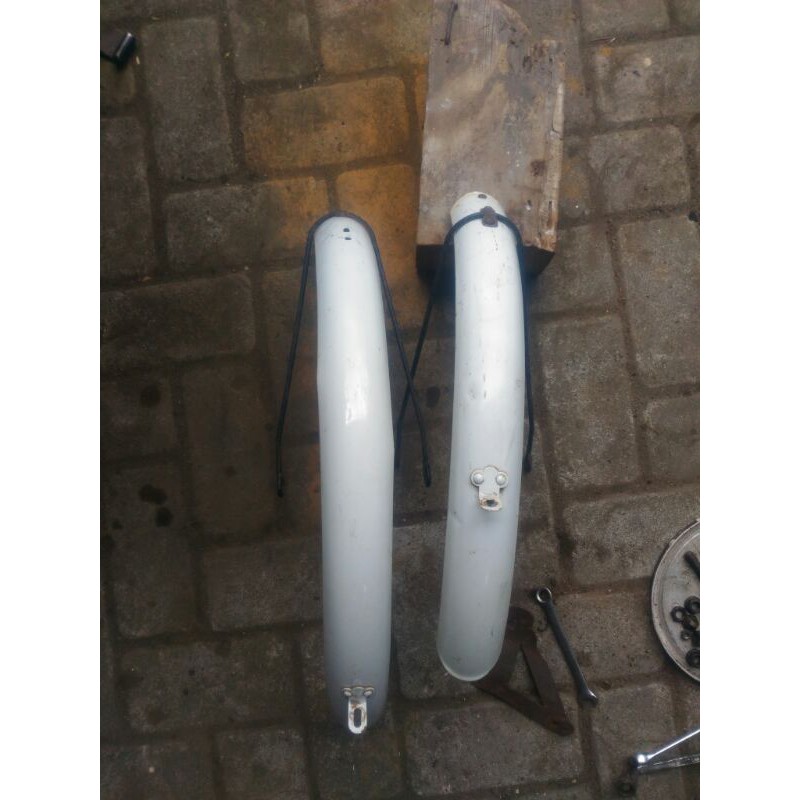 slebor sepeda minion 20inc