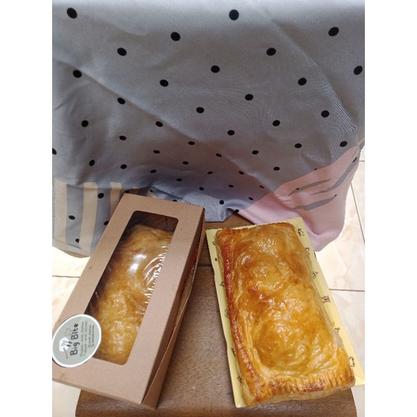 

Picnic Roll (Ready Stok)