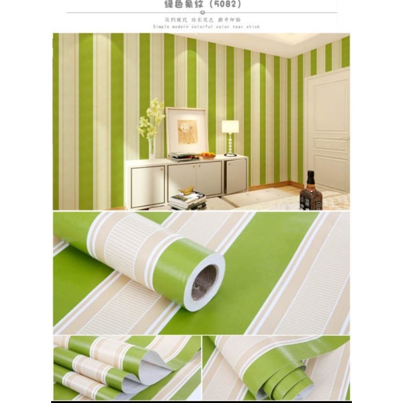 Wallpaper Dinding Ruang Tamu Motif Salur Hijau