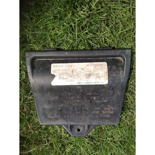 cover tutup aki tutup bagasi Yamaha Vega zr Vega ZR original