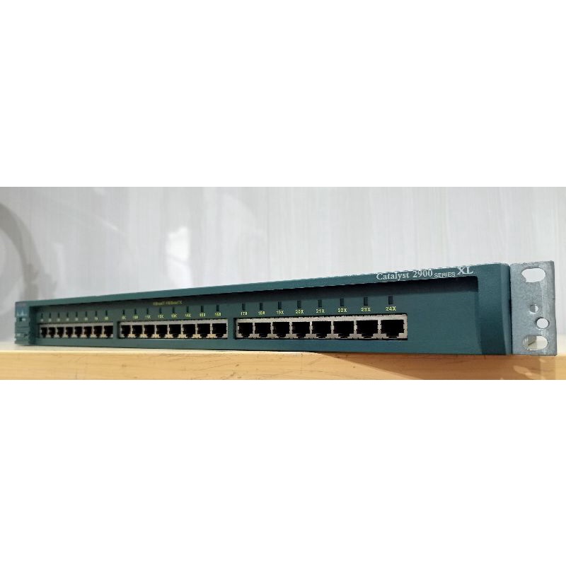 Cisco Catalyst 2900 Seri XL 10/100