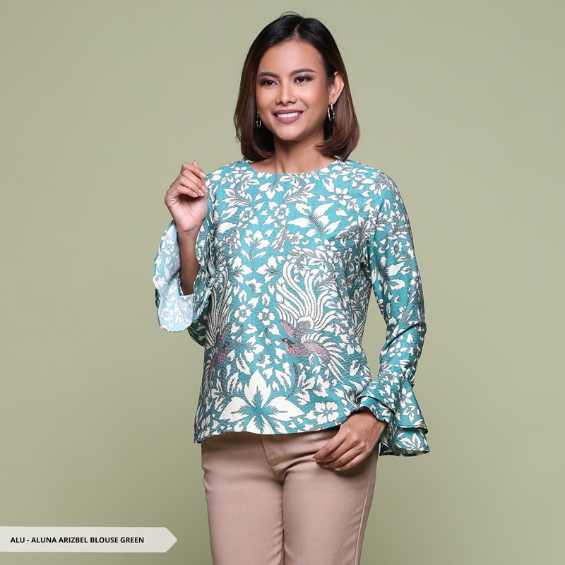 Aluna Arizbel Batik Ruffle Blouse