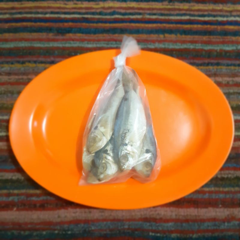 

Ikan Selar 100gr/pack