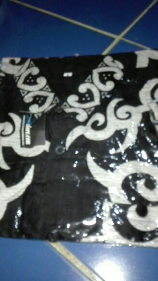 Trolistore Grosir Batik Pria Motif Ireng Kurawa Batik Atasan Lengan Pendek Pria Hem Batik Hitam