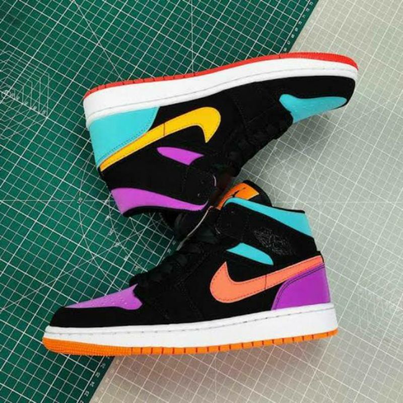 SEPATU NIKE AIR JORDAN 1 MID MULTICOLOR CANDY REFLECTIVE