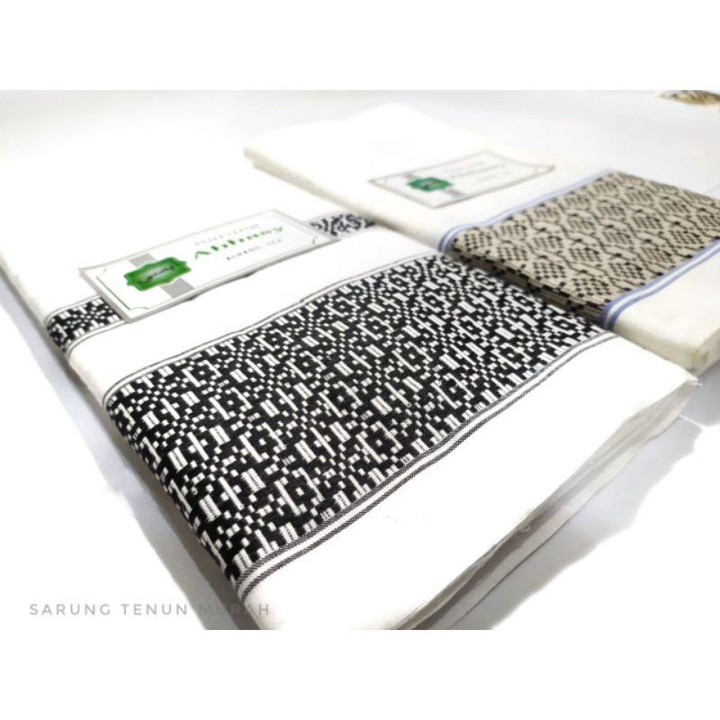 Sarung Tenun Putih Motif Songket